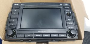 2005 2006 2007 Chrysler 300 Original Navigation Radio 6 Disc P56038646al   AS IS