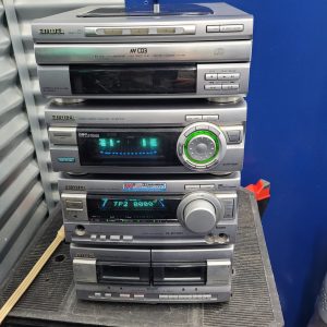 Aiwa stereo Rare unit 4Pc Plus